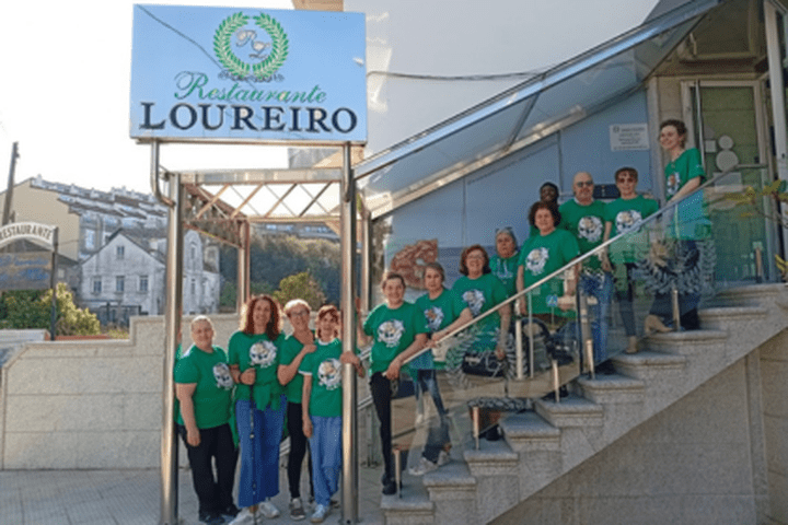 O Restaurante Loureiro de Bueu vólcase coa ELA